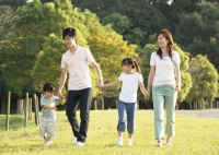 家庭式幼兒園讓人喜憂參半 