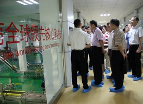 福建質量技術監督局施文書記一行蒞臨明一考察