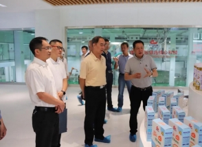 三明市企業與企業家聯合會會長陳木星一行走進明一國際生態高新科技園參觀考察