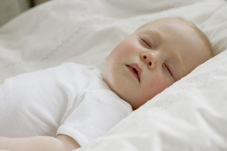 小兒吐奶 小兒吐奶