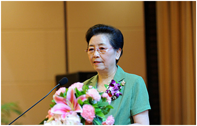 全國政協常委、中國輕工業聯合會名譽會長潘蓓蕾講話 全國政協常委、中國輕工業聯合會名譽會長潘蓓蕾講話