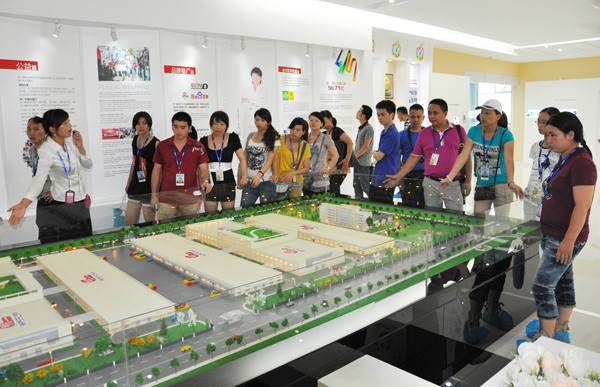 媽媽團參觀明一國際品牌及企業文化展示廳