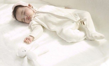 嬰幼兒白色腹瀉 